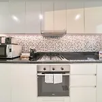 Classy 2Br At Paramount Tower Hotel And Residences Business Bay By Deluxe Holiday Homes