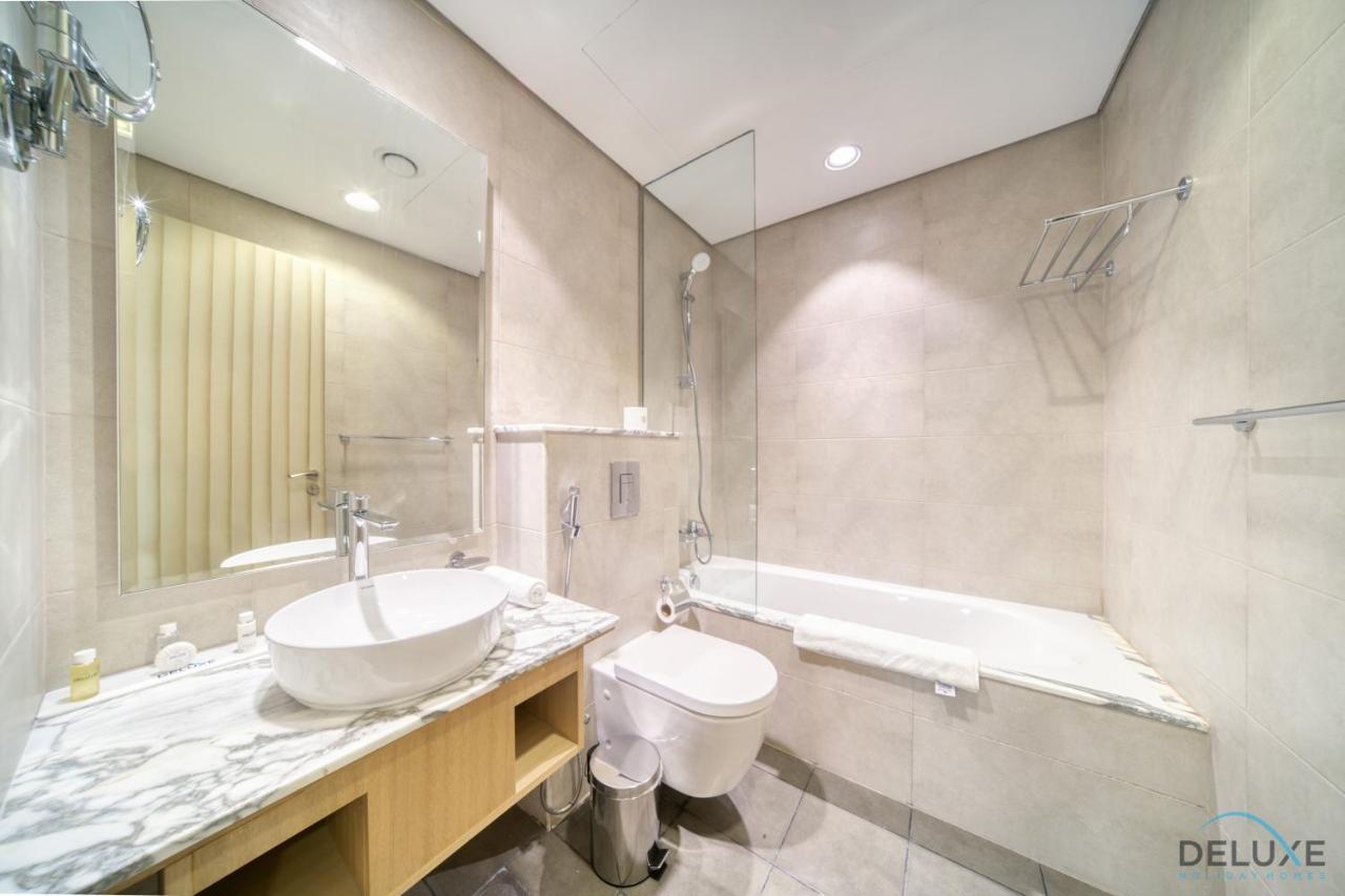 Classy 2br At Paramount Tower And Residences Business Bay By Deluxe Homes