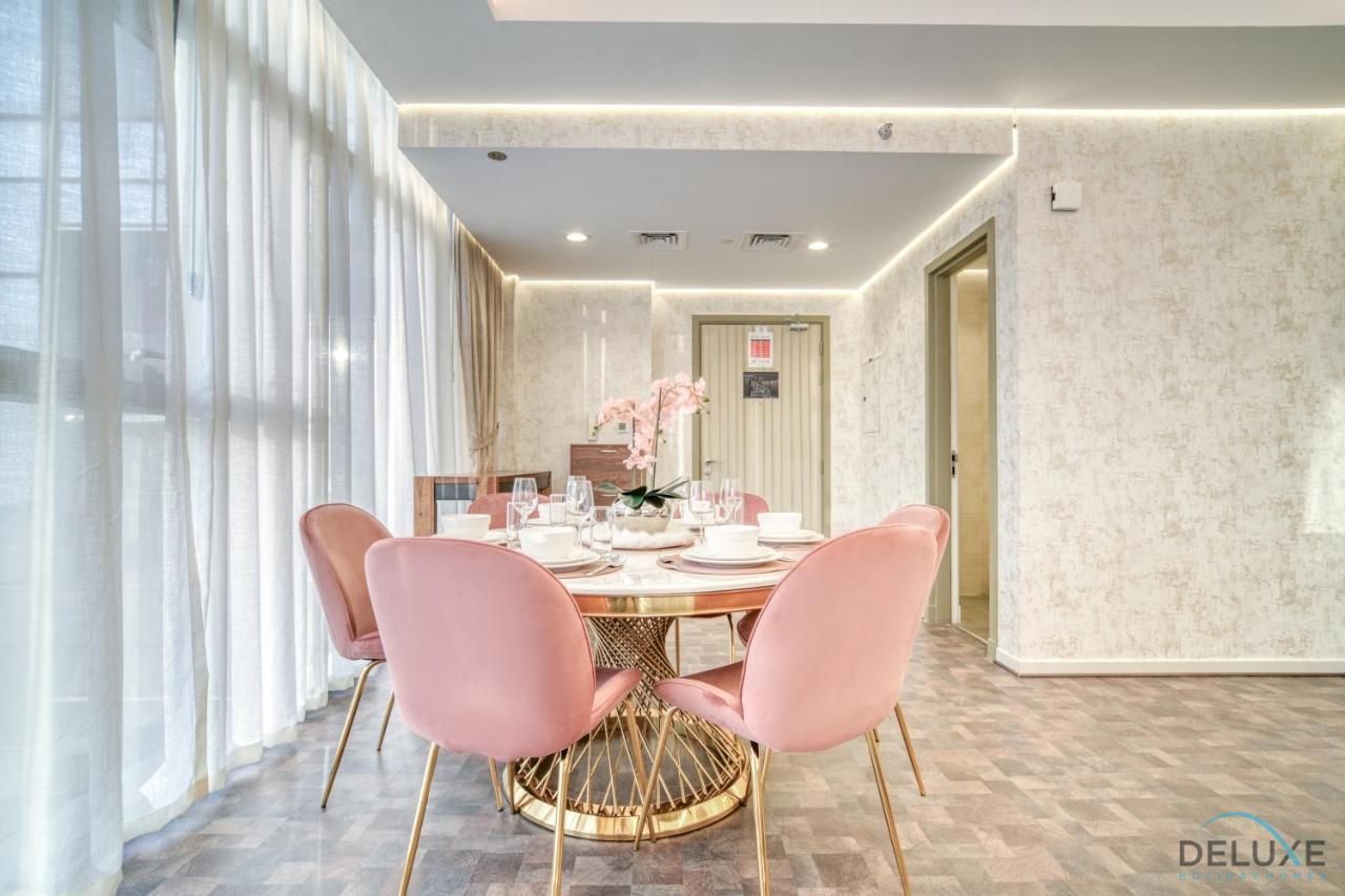 Classy 2br At Paramount Tower And Residences Business Bay By Deluxe Homes *