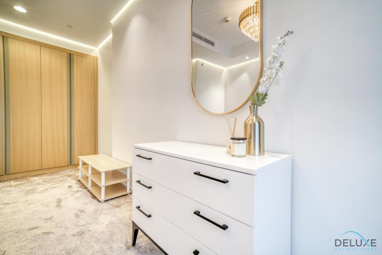 Classy 2br At Paramount Tower And Residences Business Bay By Deluxe Homes *