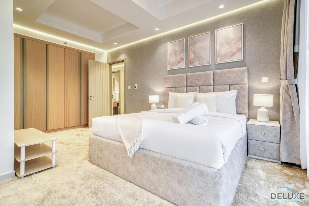 Classy 2br At Paramount Tower And Residences Business Bay By Deluxe Homes Dubai